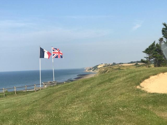 Normandy'S Green By The Sea Port-en-Bessin-Huppain Exterior photo
